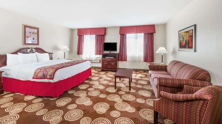 Hawthorn Extended Stay by Wyndham Seville Room