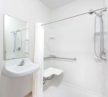Hawthorn Extended Stay by Wyndham Seville Room