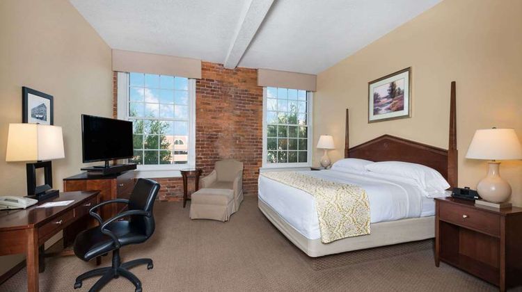 Hawthorn Extended Stay by Wyndham Rome Room