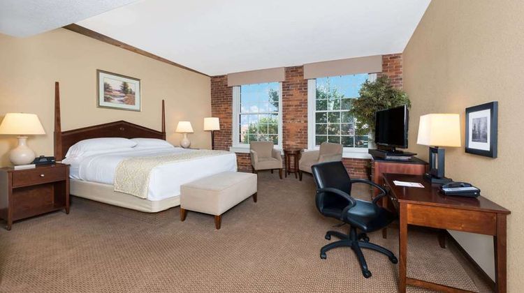 Hawthorn Extended Stay by Wyndham Rome Suite