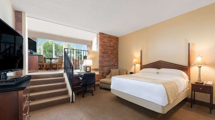 Hawthorn Extended Stay by Wyndham Rome Suite
