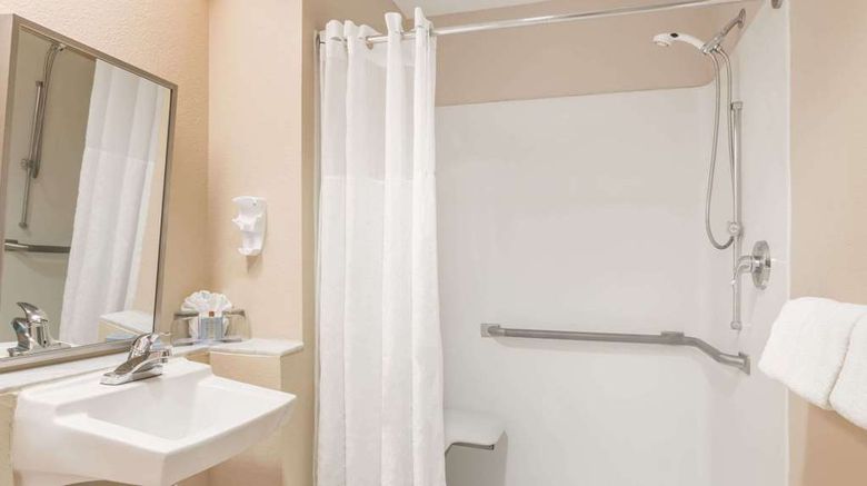 <b>Hawthorn Extended Stay by Wyndham Orlando Room</b>. Images powered by <a href="https://iceportal.shijigroup.com/" title="IcePortal" target="_blank">IcePortal</a>.