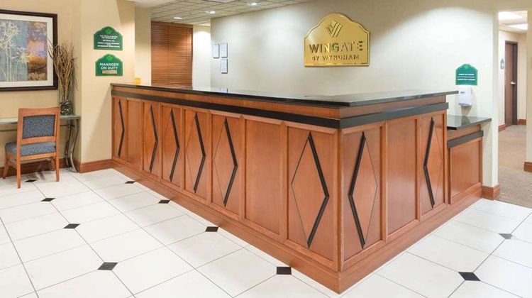 Wingate Cincinnati Airport/Erlanger Lobby