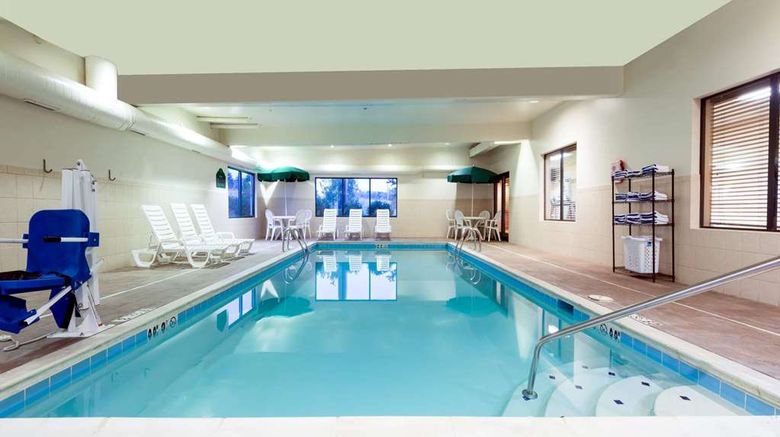 <b>Wingate Cincinnati Airport/Erlanger Pool</b>. Images powered by <a href="https://iceportal.shijigroup.com/" title="IcePortal" target="_blank">IcePortal</a>.