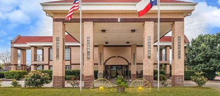 Days Inn Granbury Exterior