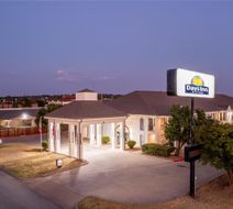 Days Inn Granbury Exterior