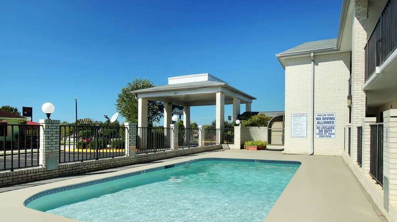<b>Super 8 Lancaster Pool</b>. Images powered by <a href="https://iceportal.shijigroup.com/" title="IcePortal" target="_blank">IcePortal</a>.