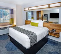 Microtel Inn & Suites Johnstown Room