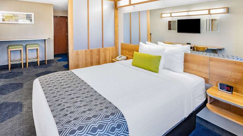 <b>Microtel Inn & Suites Johnstown Room</b>. Images powered by <a href="https://iceportal.shijigroup.com/" title="IcePortal" target="_blank">IcePortal</a>.
