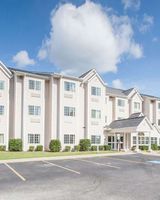 Microtel Inn & Suites by Wyndham Rogers