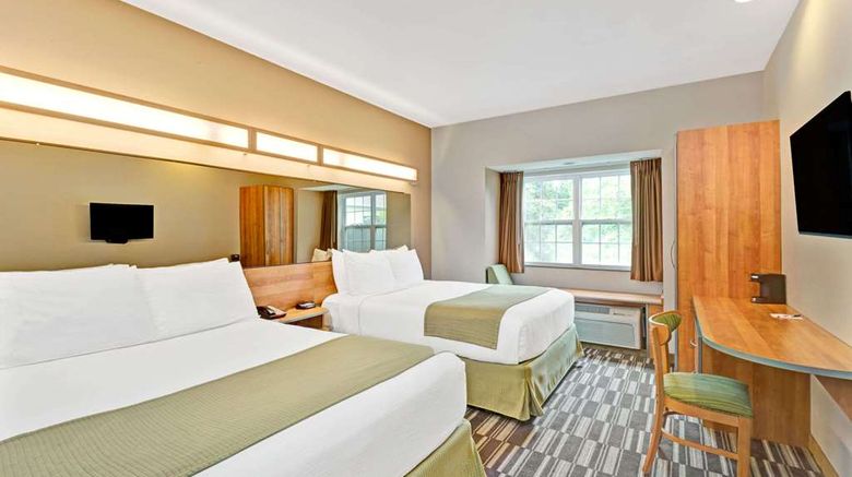<b>Microtel Inn & Suites by Wyndham York Room</b>. Images powered by <a href="https://iceportal.shijigroup.com/" title="IcePortal" target="_blank">IcePortal</a>.