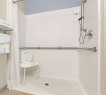 Microtel Inn & Suites Klamath Falls Room