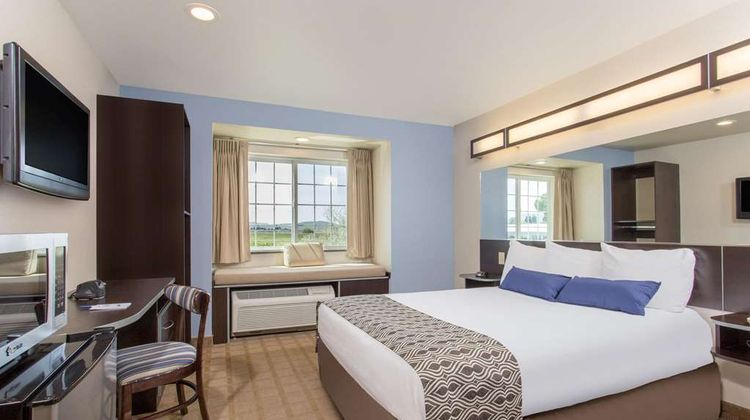 Microtel Inn & Suites Klamath Falls Room