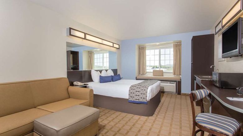 <b>Microtel Inn & Suites Klamath Falls Room</b>. Images powered by <a href="https://iceportal.shijigroup.com/" title="IcePortal" target="_blank">IcePortal</a>.