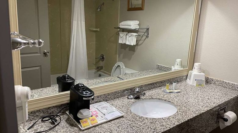 <b>Days Inn Fayetteville-South/I-95 Exit 49 Room</b>. Images powered by <a href="https://iceportal.shijigroup.com/" title="IcePortal" target="_blank">IcePortal</a>.