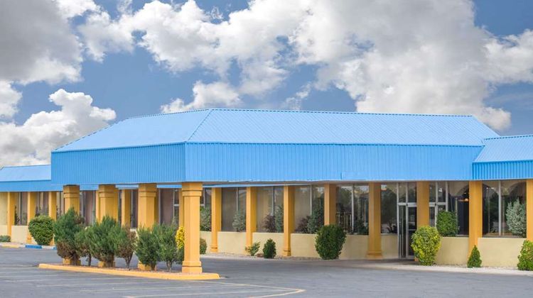 Days Inn & Suites Clovis Exterior