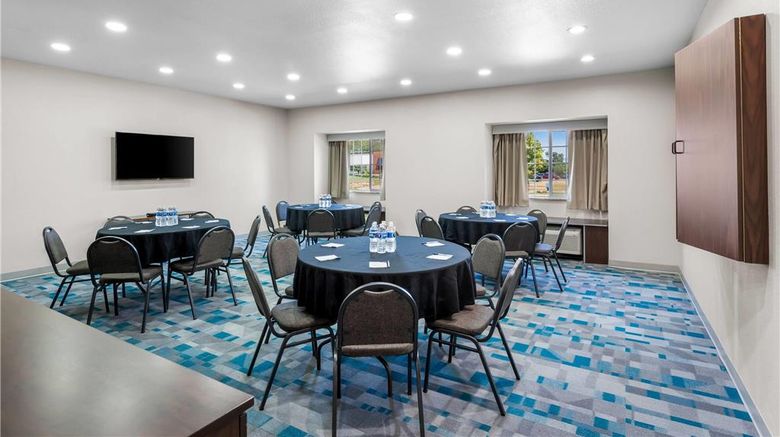 <b>Microtel Inn & Suites by Wyndham Conway Meeting</b>. Images powered by <a href="https://iceportal.shijigroup.com/" title="IcePortal" target="_blank">IcePortal</a>.
