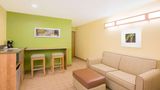 Microtel Inn & Suites Delphos Room