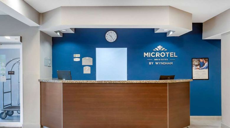<b>Microtel Inn & Suites Brooksville Lobby</b>. Images powered by <a href="https://iceportal.shijigroup.com/" title="IcePortal" target="_blank">IcePortal</a>.