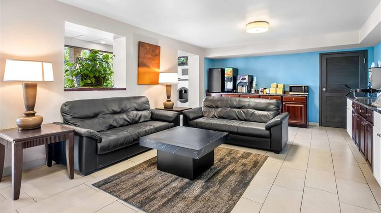 Days Inn Galleria - Birmingham Lobby