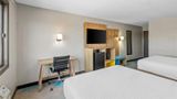 Days Inn & Suites Des Moines Airport Room