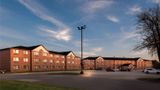 Days Inn & Suites Des Moines Airport Exterior