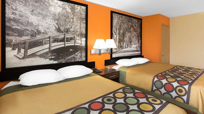 <b>Super 8 Clive/W Des Moines Room</b>. Images powered by <a href="https://iceportal.shijigroup.com/" title="IcePortal" target="_blank">IcePortal</a>.