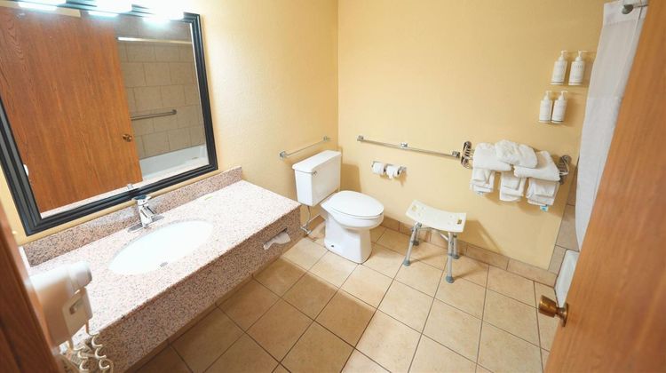 Super 8 Clive/W Des Moines Room