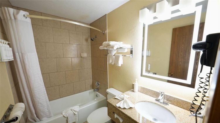 Super 8 Clive/W Des Moines Suite