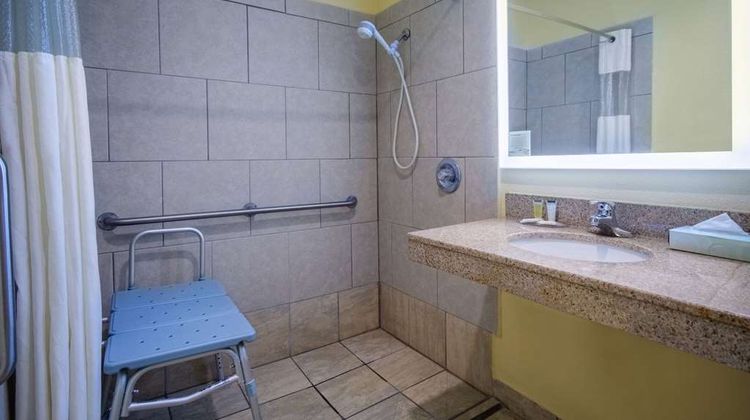 Days Inn & Suites Waterloo Room