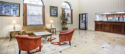 Days Inn & Suites Columbia Airport Lobby