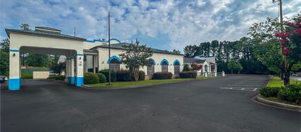 Days Inn & Suites Columbia Airport Exterior