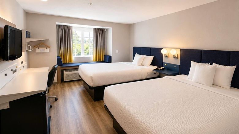 <b>Microtel Inn & Suites by Wyndham Macon Room</b>. Images powered by <a href="https://iceportal.shijigroup.com/" title="IcePortal" target="_blank">IcePortal</a>.