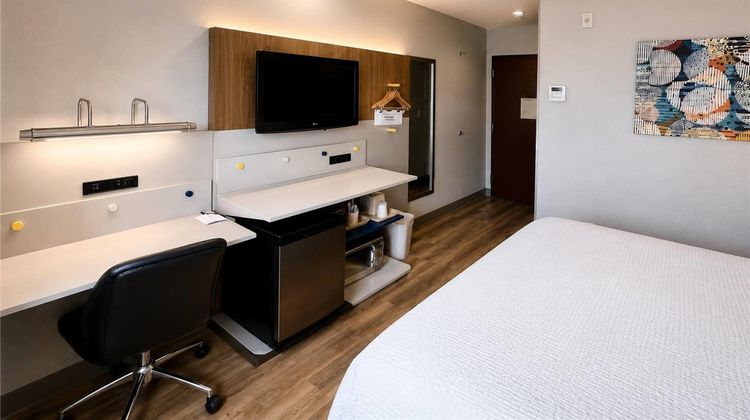 Microtel Inn & Suites by Wyndham Macon Room