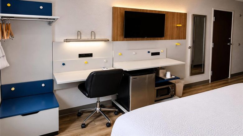 <b>Microtel Inn & Suites by Wyndham Macon Room</b>. Images powered by <a href="https://iceportal.shijigroup.com/" title="IcePortal" target="_blank">IcePortal</a>.