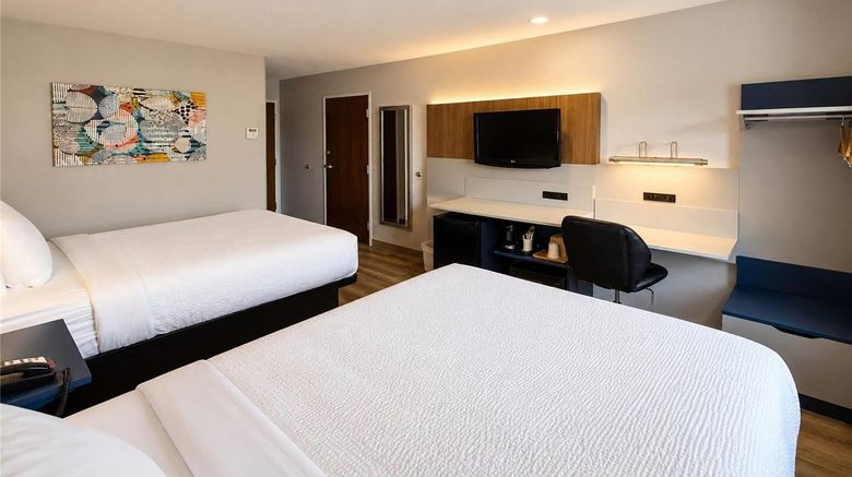 <b>Microtel Inn & Suites by Wyndham Macon Room</b>. Images powered by <a href="https://iceportal.shijigroup.com/" title="IcePortal" target="_blank">IcePortal</a>.