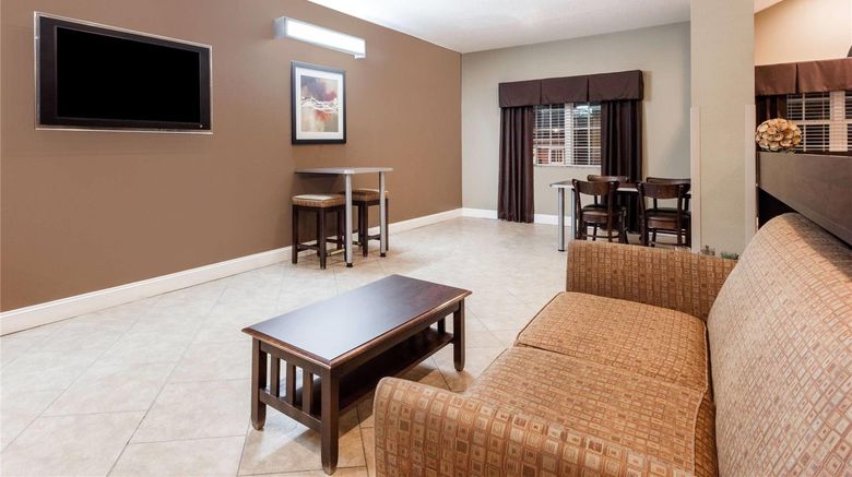 <b>Microtel Inn & Suites by Wyndham Macon Lobby</b>. Images powered by <a href="https://iceportal.shijigroup.com/" title="IcePortal" target="_blank">IcePortal</a>.