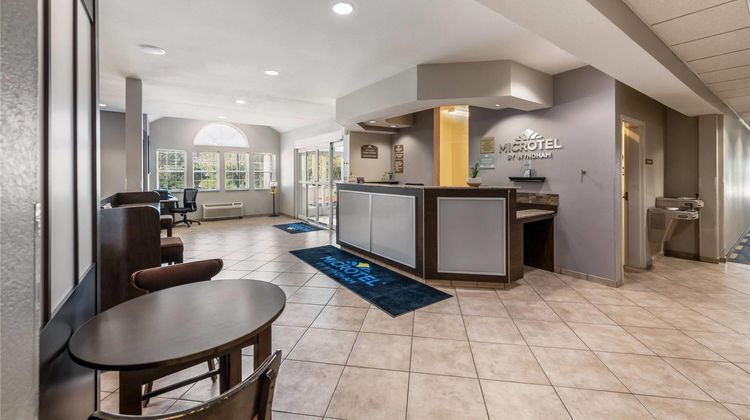 Microtel Inn/Suites Pearl River/Slidell Lobby