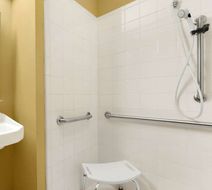 Microtel Inn & Suites Shelbyville Room