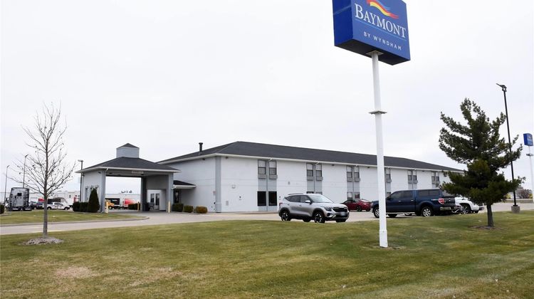 Baymont Inn & Suites Morton Exterior