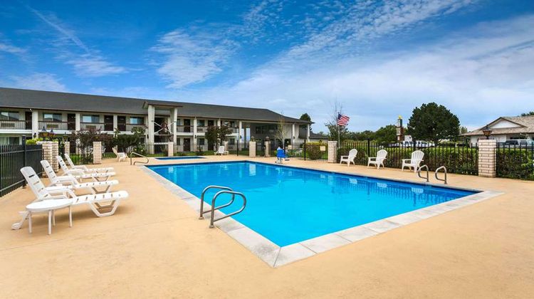 Days Inn Delta Pool