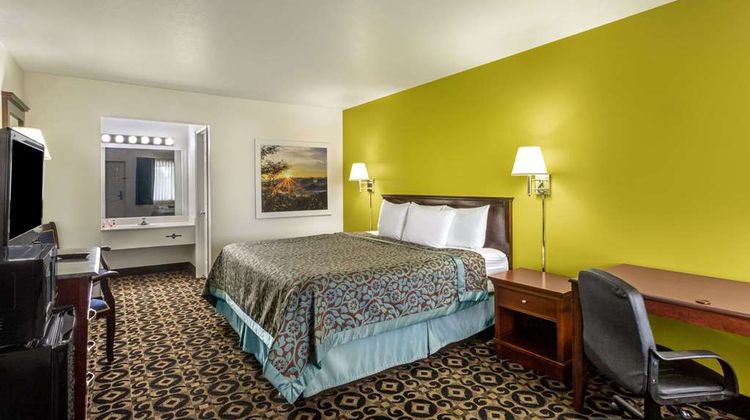 Days Inn Delta Room