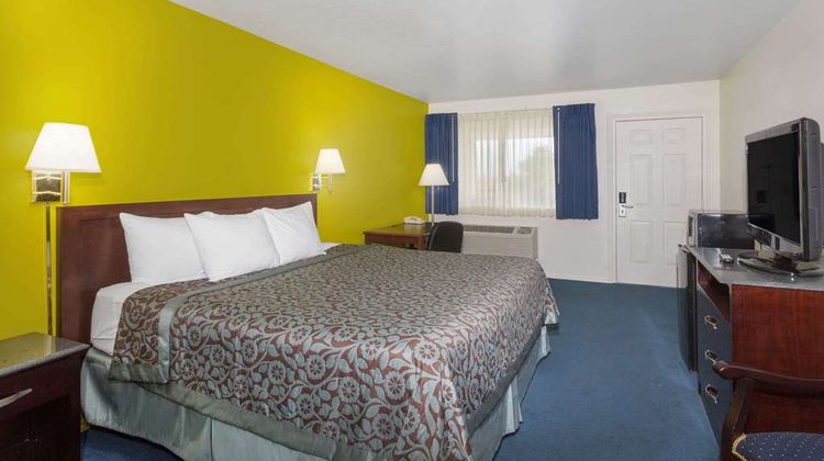 Days Inn Delta Room