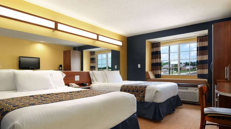 Microtel Inn & Suites near Ft Benning Room