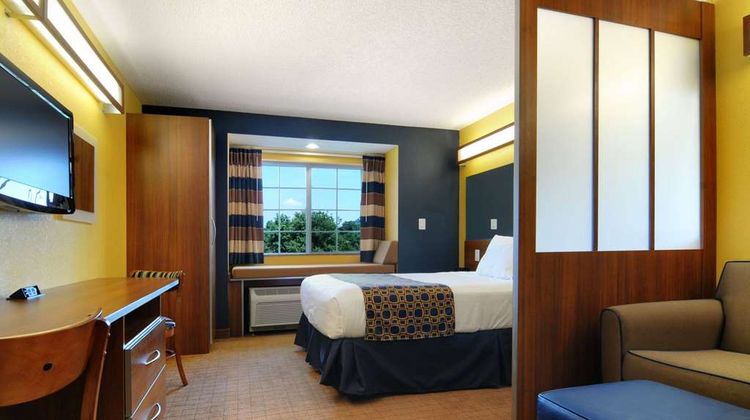 Microtel Inn & Suites near Ft Benning Suite