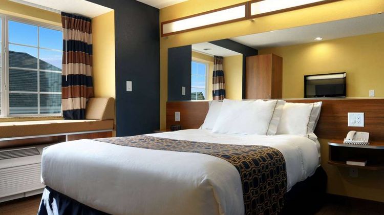 Microtel Inn & Suites near Ft Benning Room