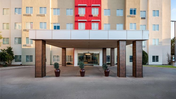 Hawthorn Suites by Wyndham Lubbock Exterior