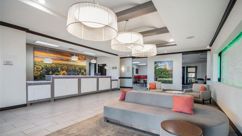 <b>Hawthorn Suites by Wyndham Lubbock Lobby</b>. Images powered by <a href="https://iceportal.shijigroup.com/" title="IcePortal" target="_blank">IcePortal</a>.