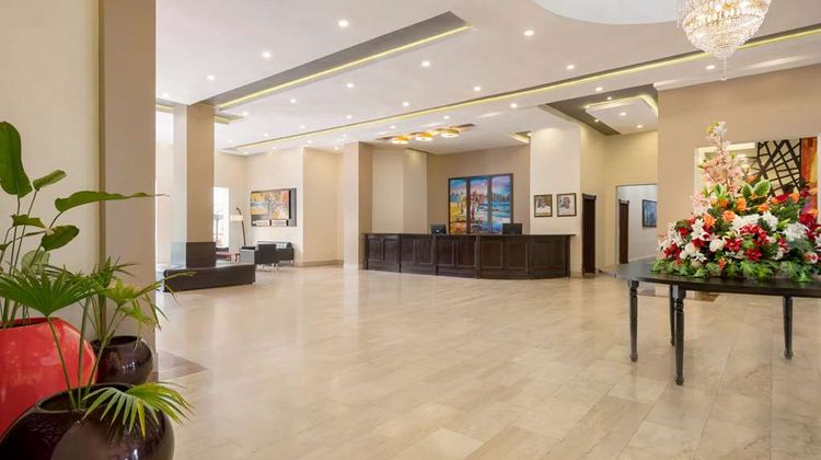Hawthorn Suites by Wyndham Abuja Lobby