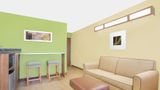 Microtel Inn & Suites Tuscumbia Room